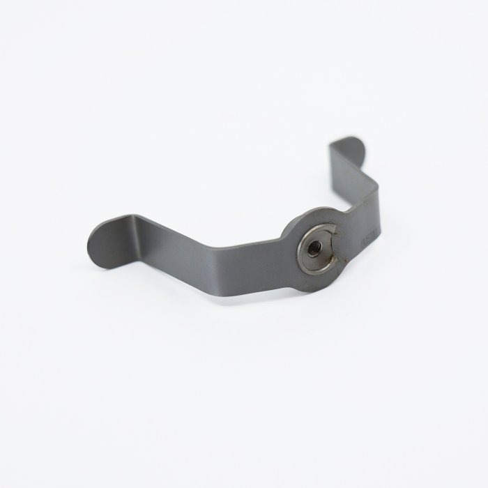 Hub cap bracket